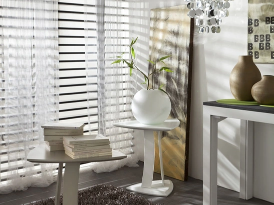 Tavolino di design in laccato opaco Emma de La Primavera