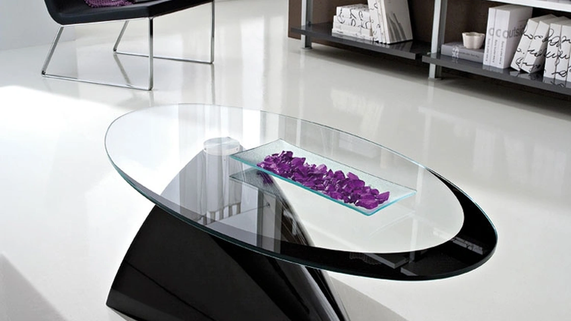 Tavolino di design in vetro con basamento in marmo sintetico verniciato Nero Pamela di La Primavera