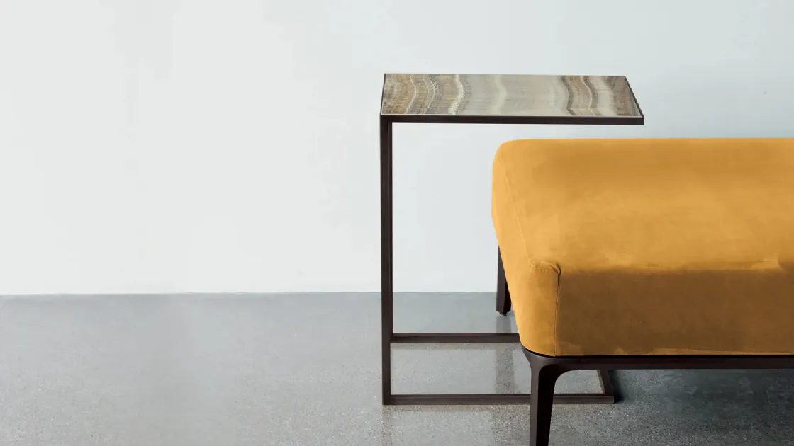 Tavolino Quadro Sofa con top in ceramica e struttura in metallo di Sovet