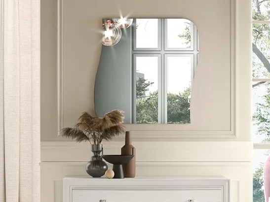 Specchiera sagomata Dolly di Adriatica