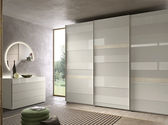 Armadio 08 con ante scorrevoli di Corso 11