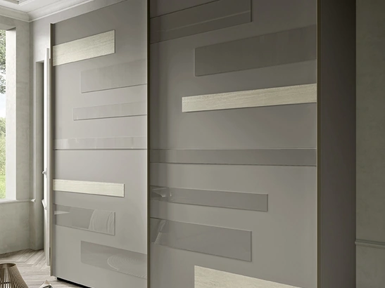 Armadio 18A con ante scorrevoli di Corso 11