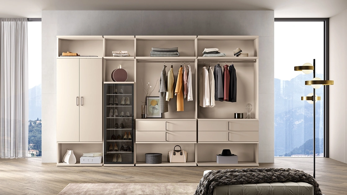 Cabina Armadio H8 di Corso 11