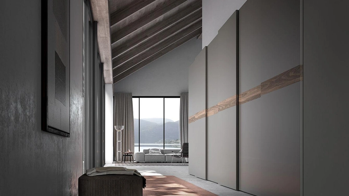 Armadio con ante scorrevoli Comp 328 laccato opaco con inserto in legno di Mobilgam