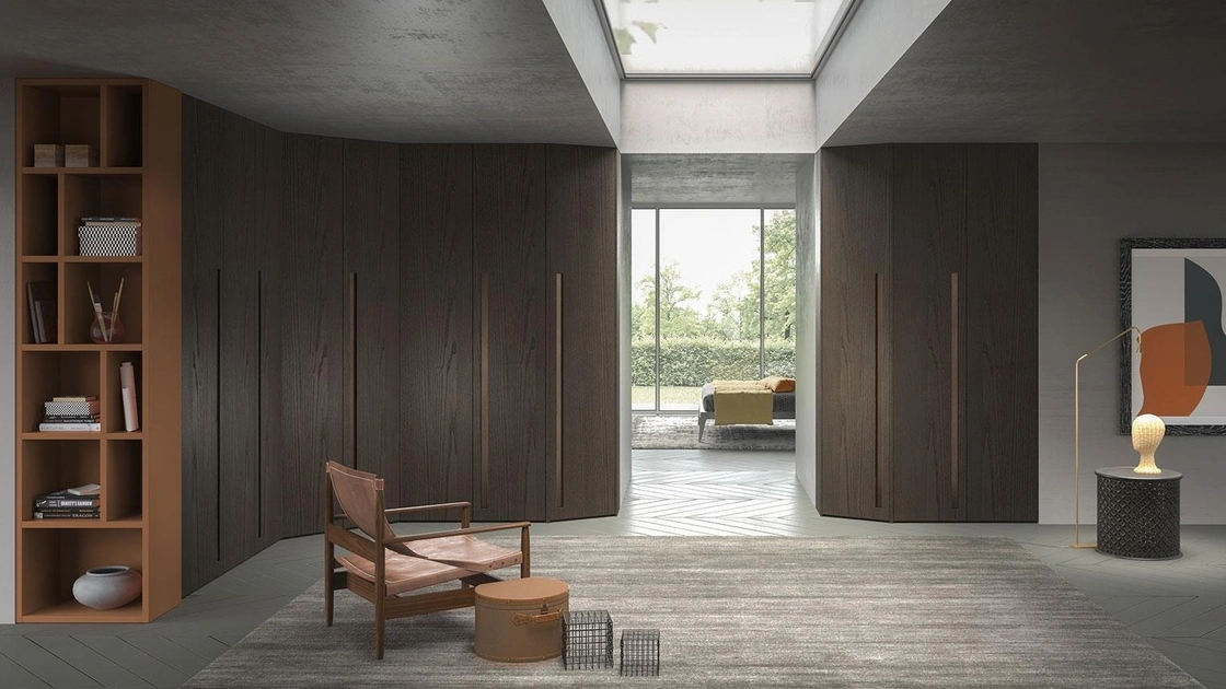 Armadio angolare con ante battenti Comp 350 in legno di frassino di Mobilgam