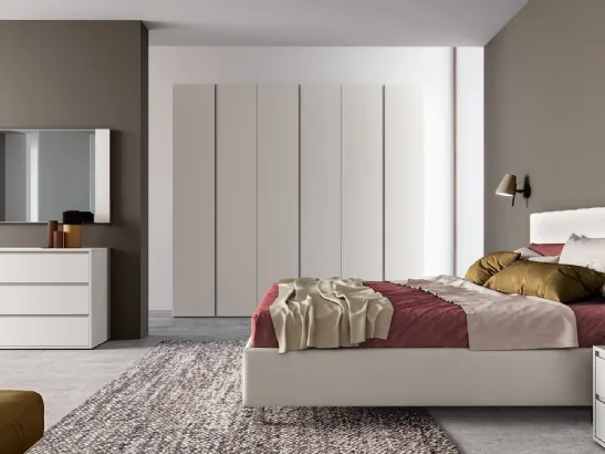 Armadio laccato opaco con maniglia a gola Anta J di SantaLucia