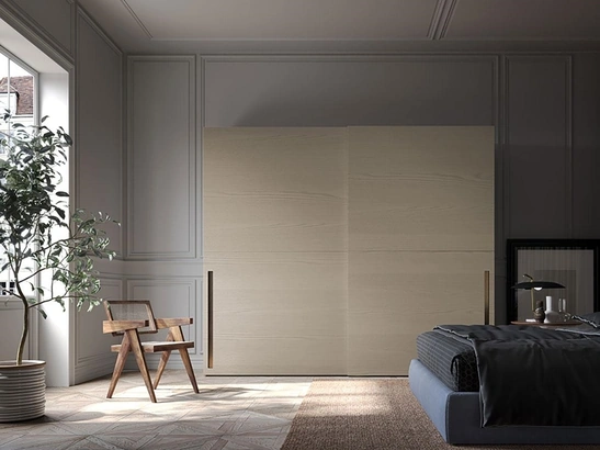 Armadio con ante scorrevoli Comp 302 in frassino di Mobilgam