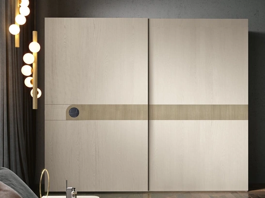 Armadio con ante scorrevoli Opus di Adriatica