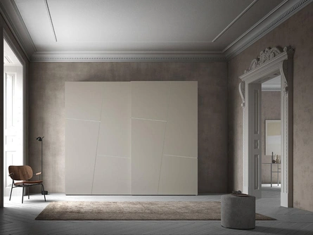 Armadio con ante scorrevoli Comp 322 in laccato opaco di Mobilgam