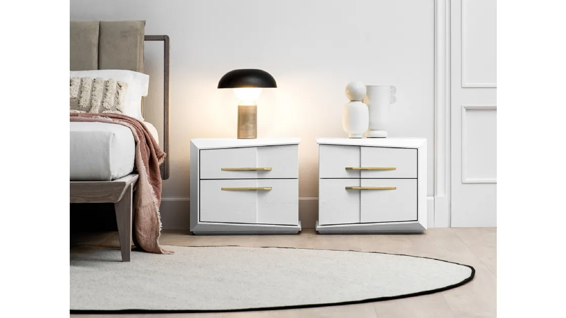 Comodino in legno laccato Elusive di Fasolin