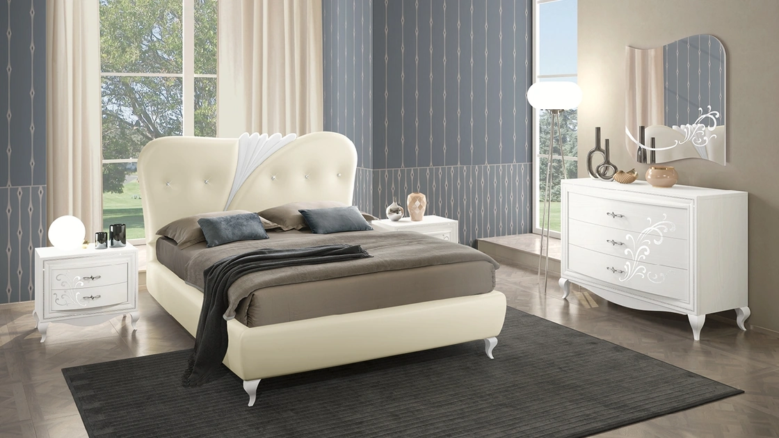 Gruppo Notte con piedini Kelly in Frassino Bianco con decoro Argento di Adriatica