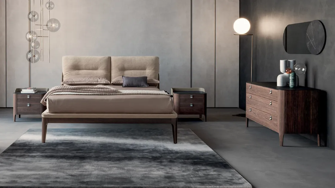 Gruppo notte Settanta dalle linee arrotondate in legno di Dall'Agnese