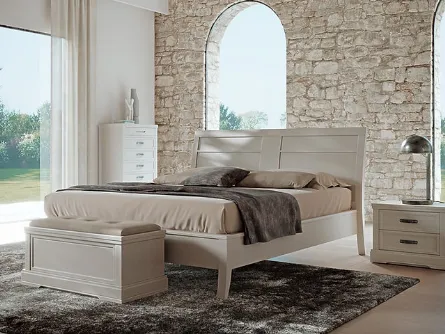 Letto matrimoniale Emma in legno laccato di Fasolin