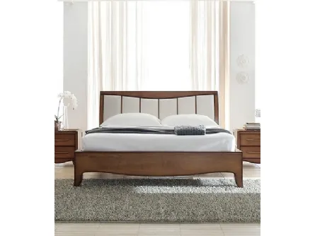 Letto in legno di Ciliegio con testiera imbottita Cristina di Fasolin