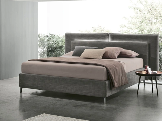 Letto in tessuto con doppia testiera Monroe di V&Nice