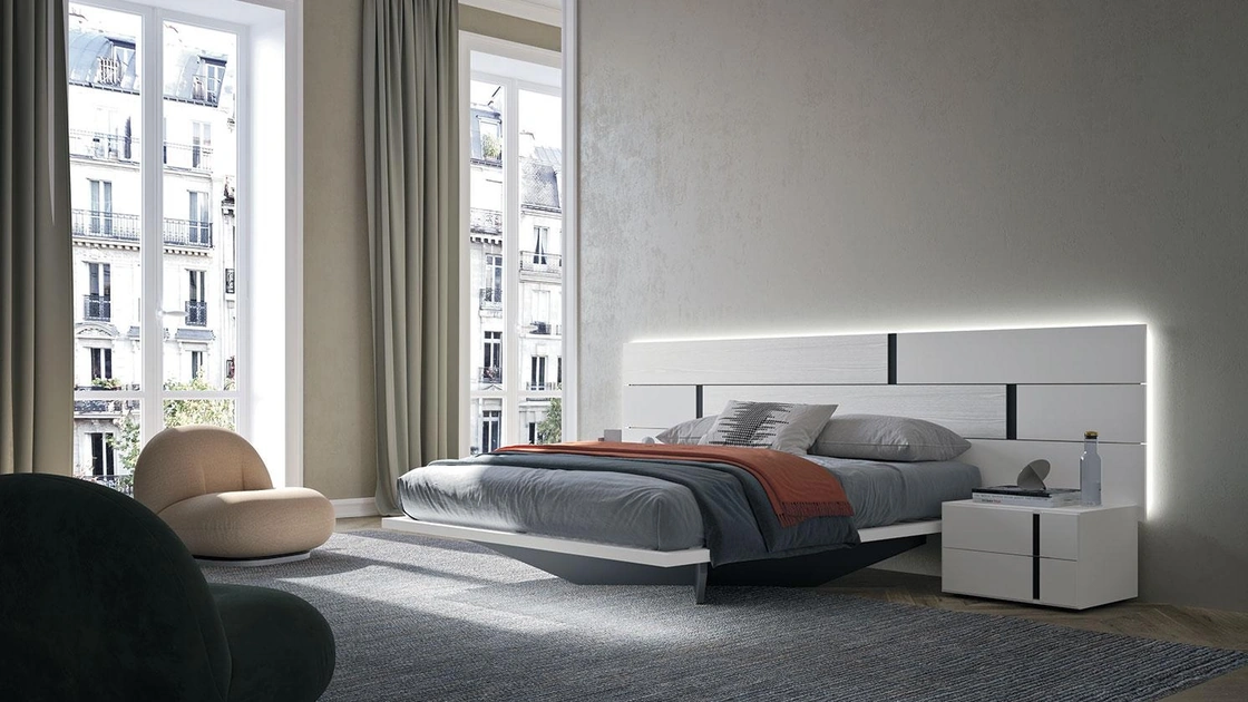 Letto in legno laccato con testiera Regolo di Mobilgam