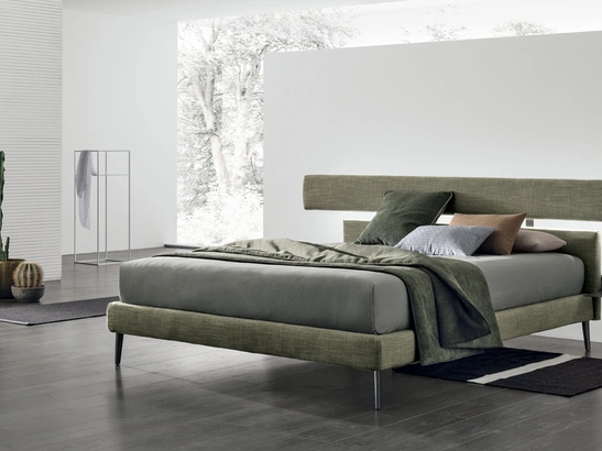 Letto in tessuto con testiera originale Denver di V&Nice