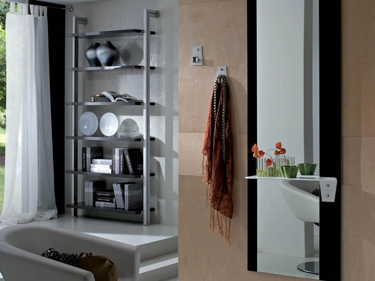 Mobile ingresso con specchio con fasce laterali in laccato Rosso Lia di La Primavera