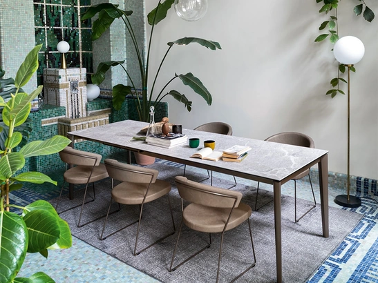 Sedia in ecopelle New York di Connubia