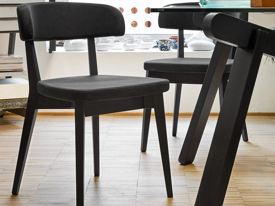 Sedia Siren in tessuto imbottito di Connubia