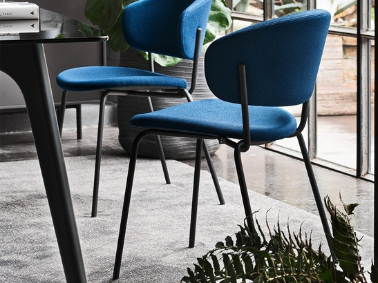 Sedia Desy di Connubia