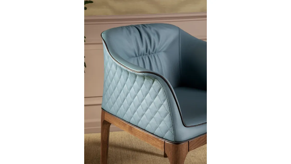 Sedia Mivida in pelle con schienale trapuntato a rombi Élite di Tonin Casa