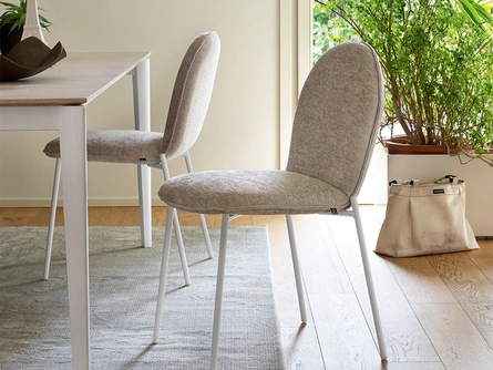 Sedia Riley Mid di Connubia