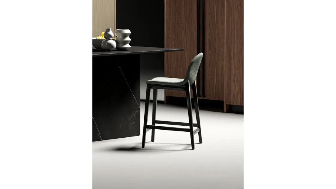 Sgabello Hull in tessuto imbottito di Dall'Agnese