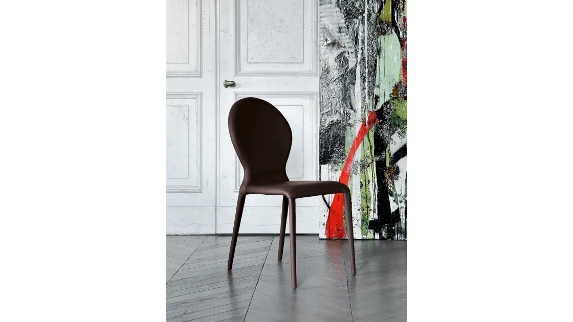 Sedia da pranzo completamente rivestita in pelle Zar di Tonin Casa