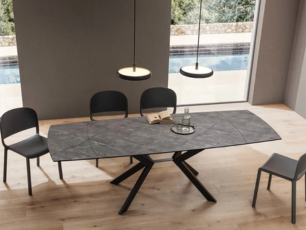 Tavolo allungabile Karim di La Primavera