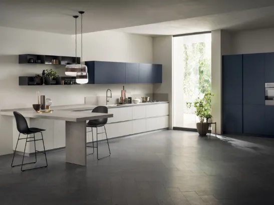Cucina Moderna DeLinea 03 in Concrete Jersey e Blu Moon opaco di Scavolini