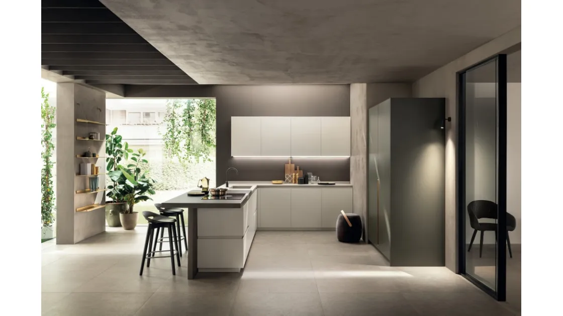 Cucina Moderna DeLinea 02 in laccato Tortora e Verde Minerale di Scavolini