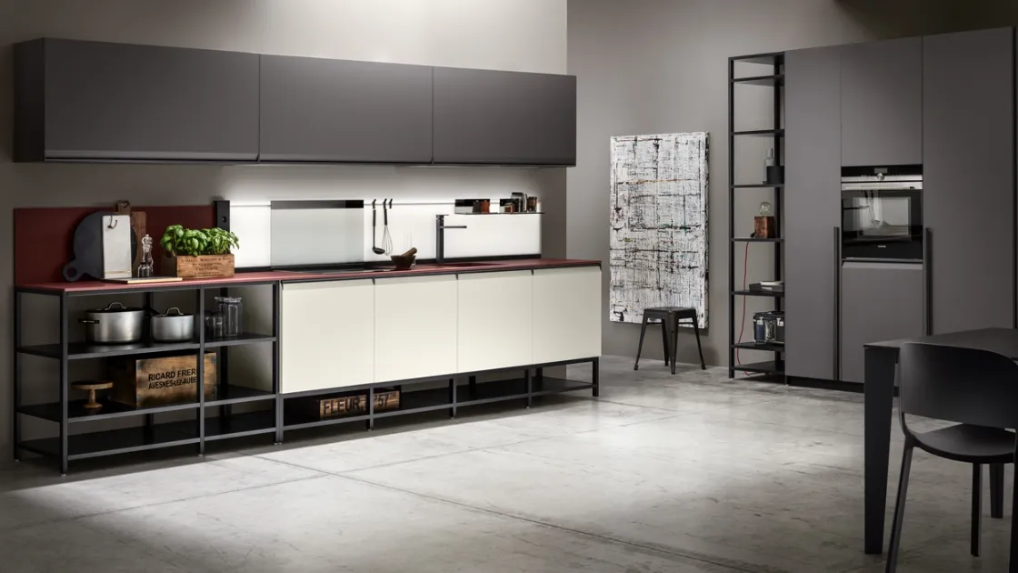 Cucina Moderna Formalia 06 in PET Talco e Notte di Scavolini