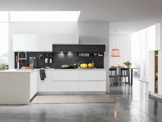 Cucina Moderna con penisola Karma 04 di Stosa