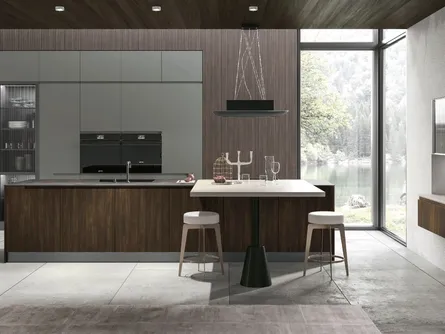 Cucina Moderna con isola Karma 08 in Rovere Corteccia e laccato Timo di Stosa