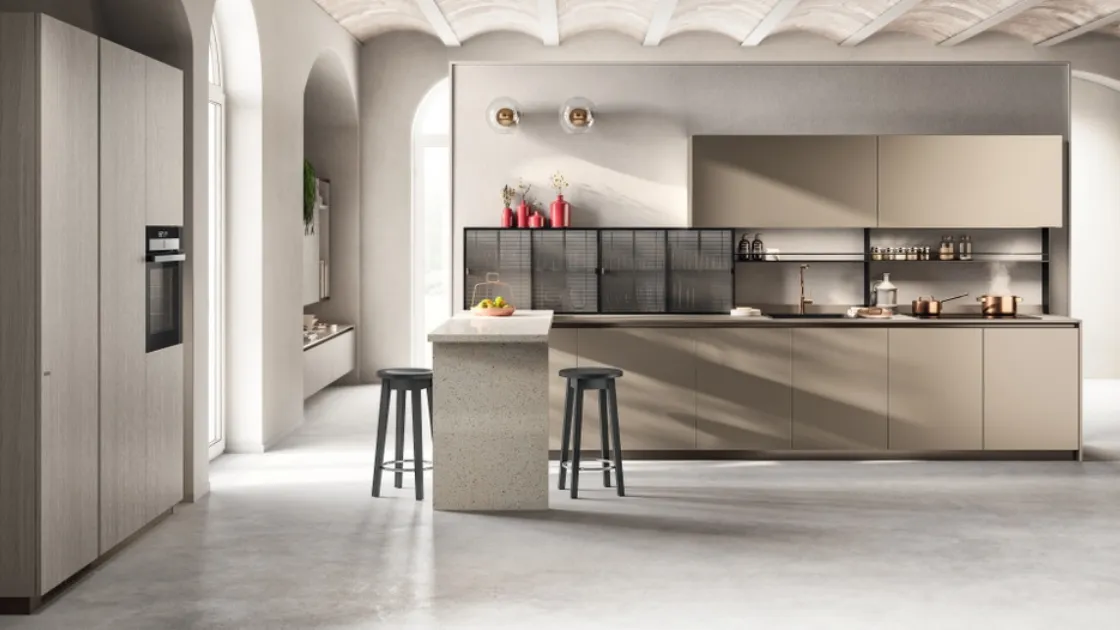 Cucina su misura Libra 04 in laminato Urban Bronze e decorativo Oriental Light di Scavolini